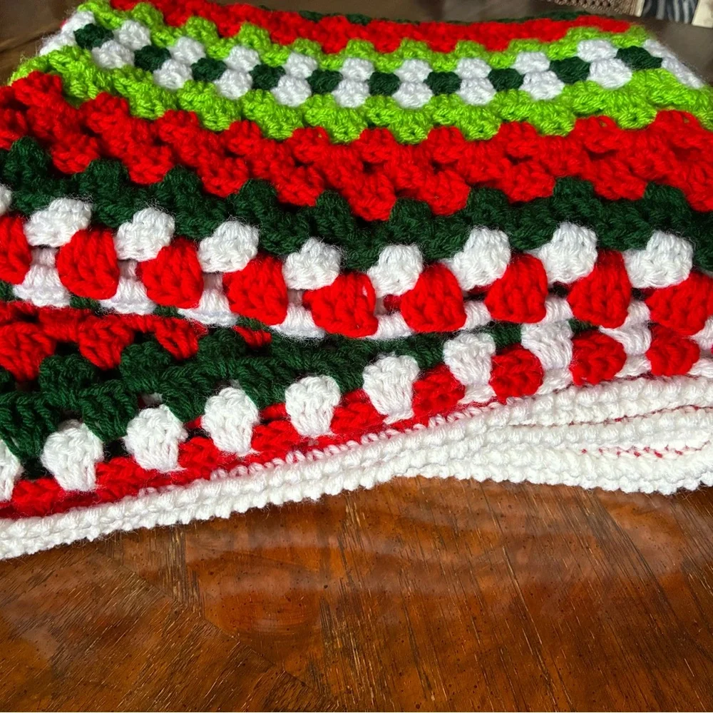 Lovely Lightweight Christmas Afghan